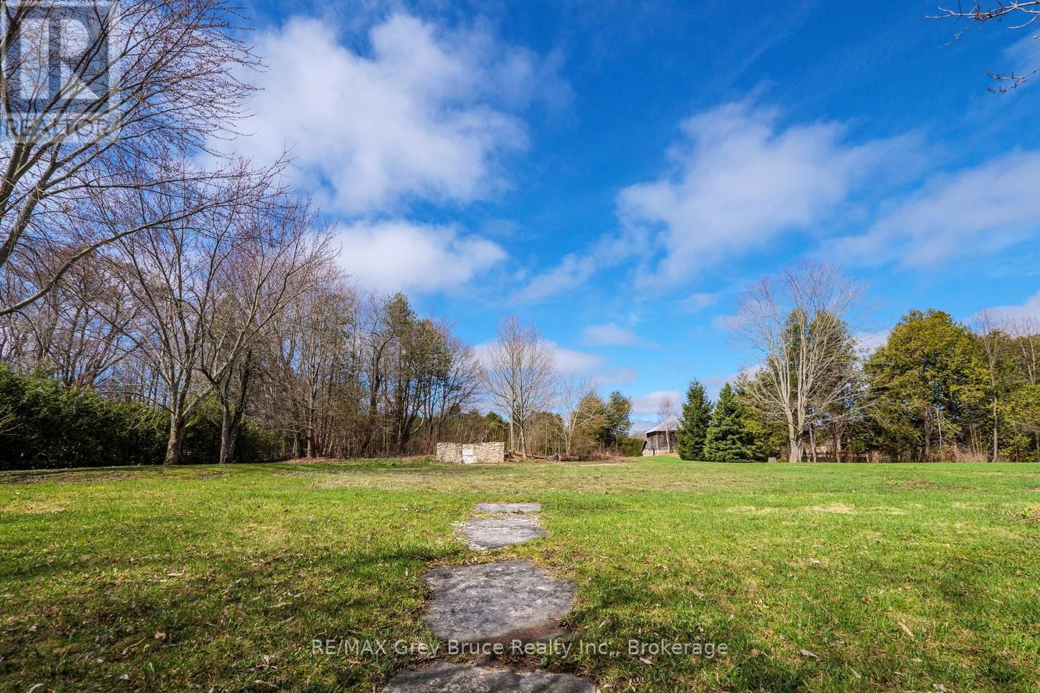 019556 HIGHWAY 6 Image 23