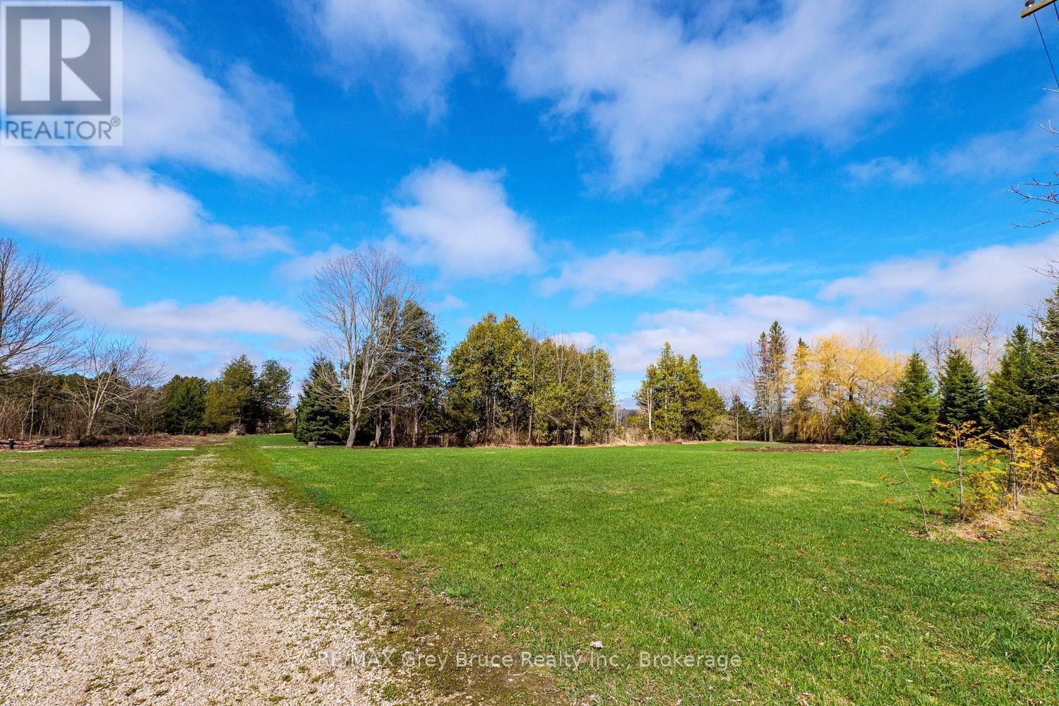 019556 HIGHWAY 6 Image 27