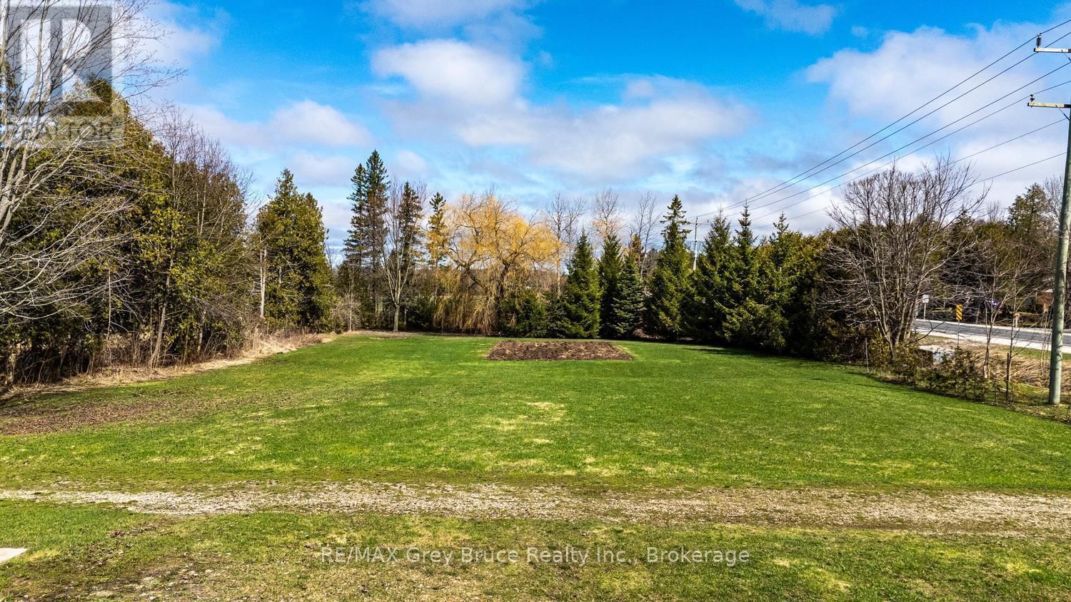 019556 HIGHWAY 6 Image 29