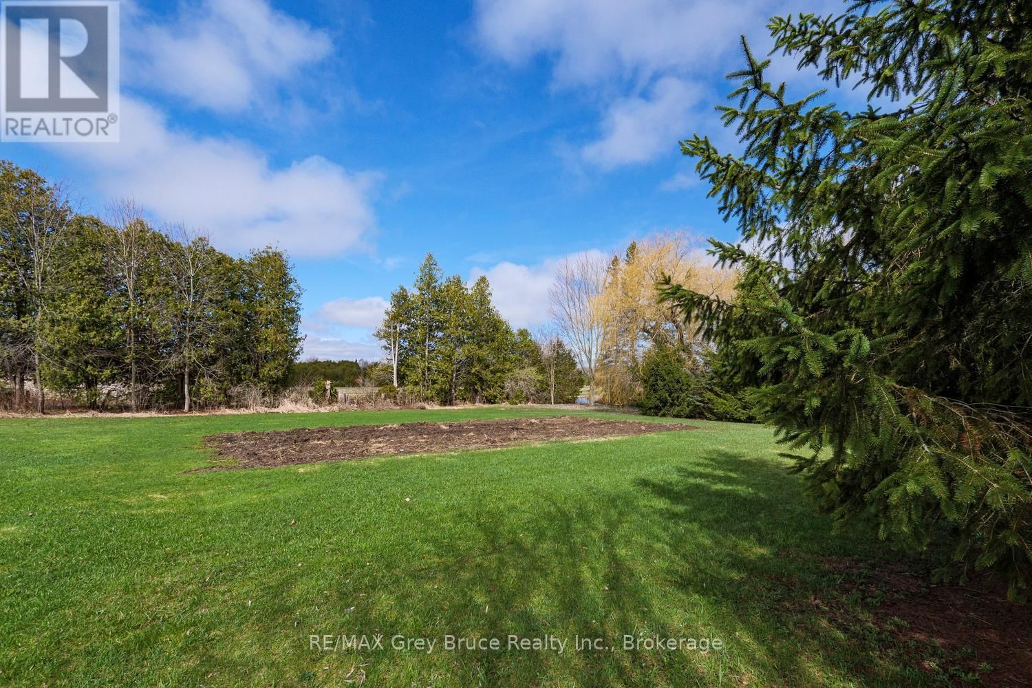 019556 HIGHWAY 6 Image 33