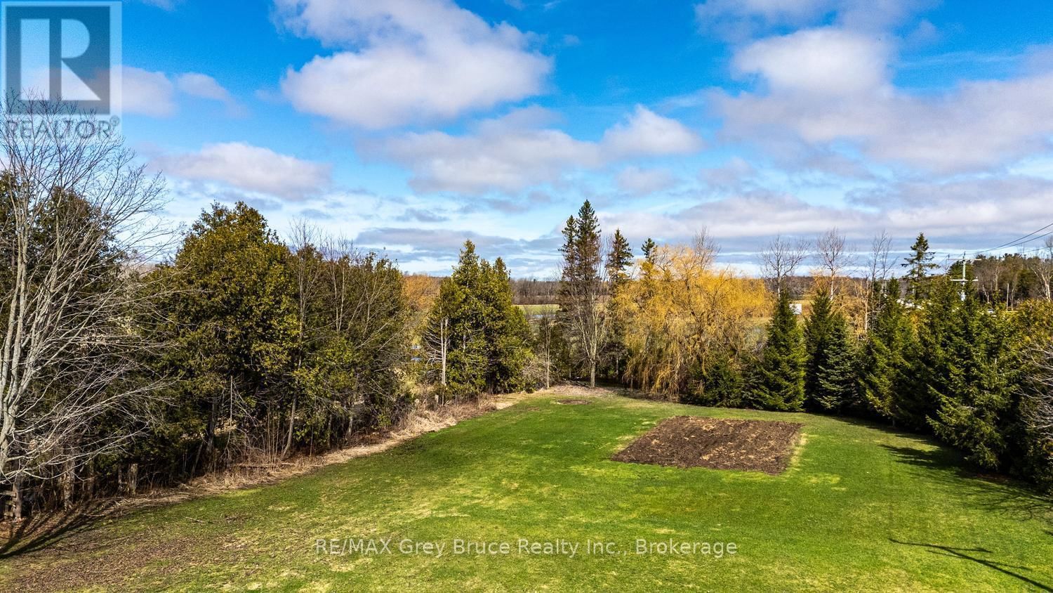 019556 HIGHWAY 6 Image 34