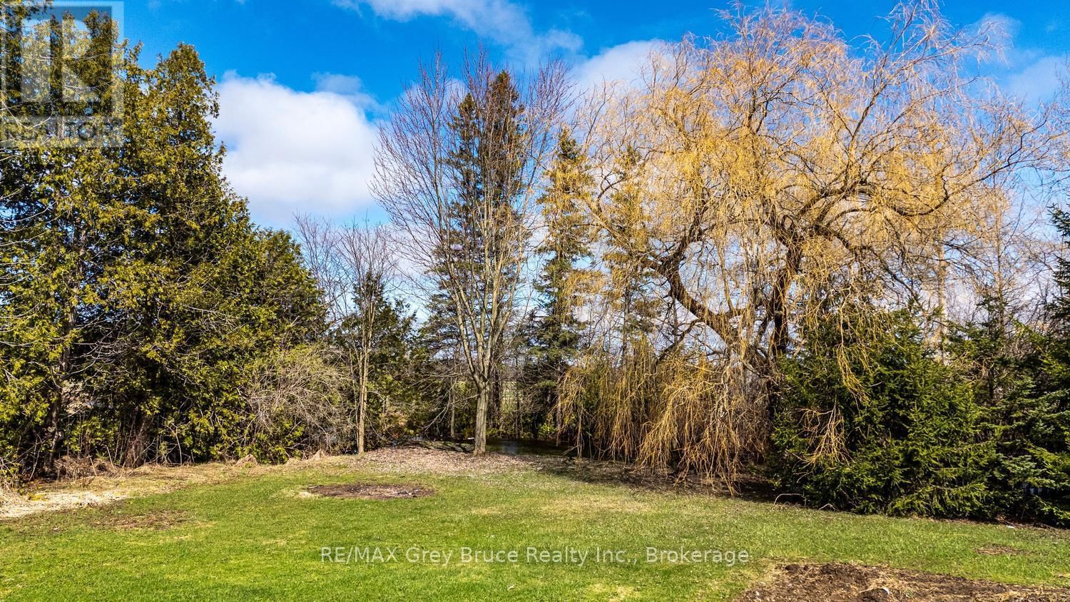 019556 HIGHWAY 6 Image 36