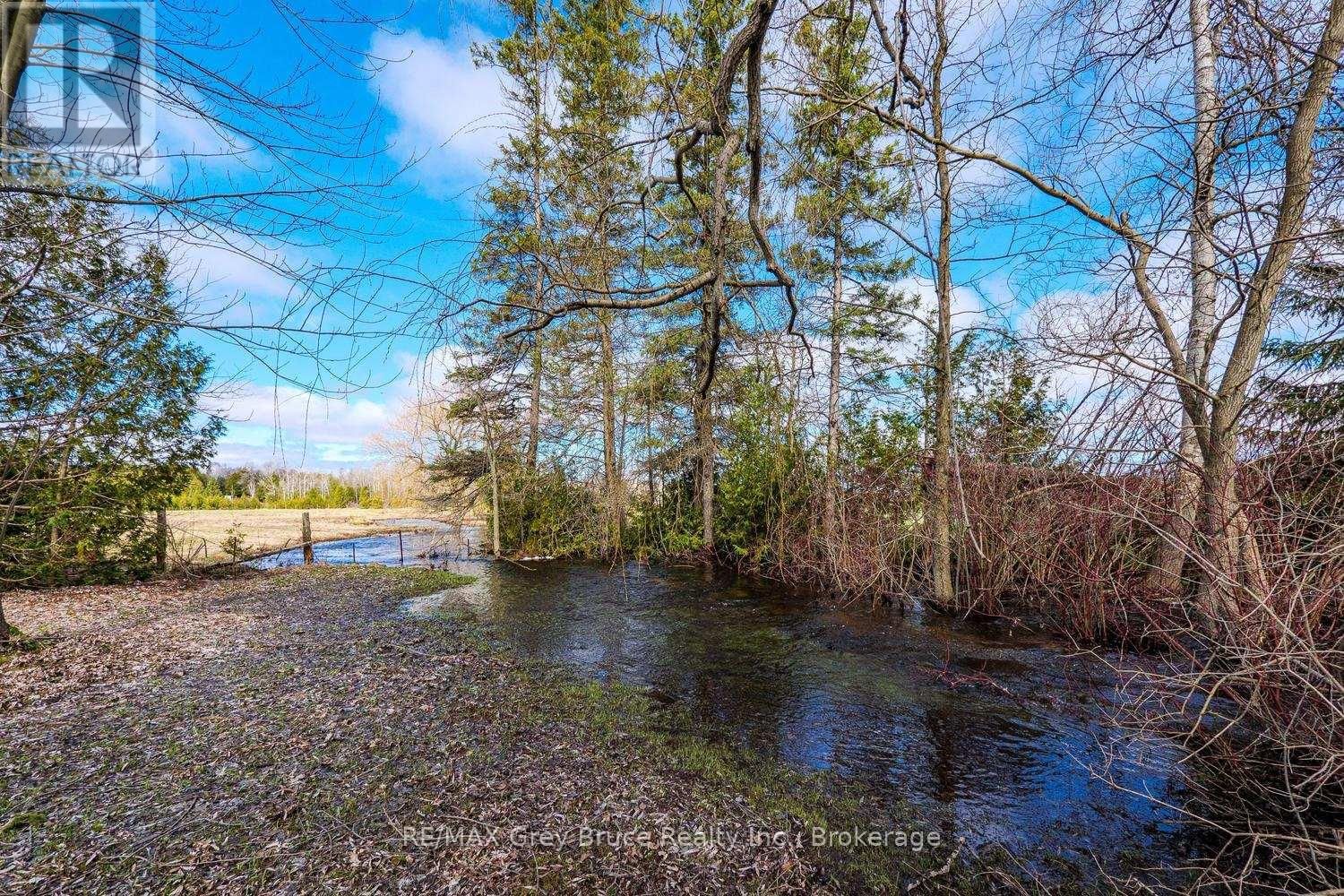 019556 HIGHWAY 6 Image 37