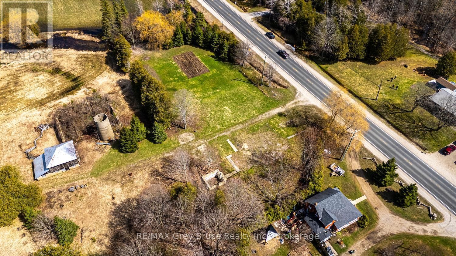 019556 HIGHWAY 6 Image 9