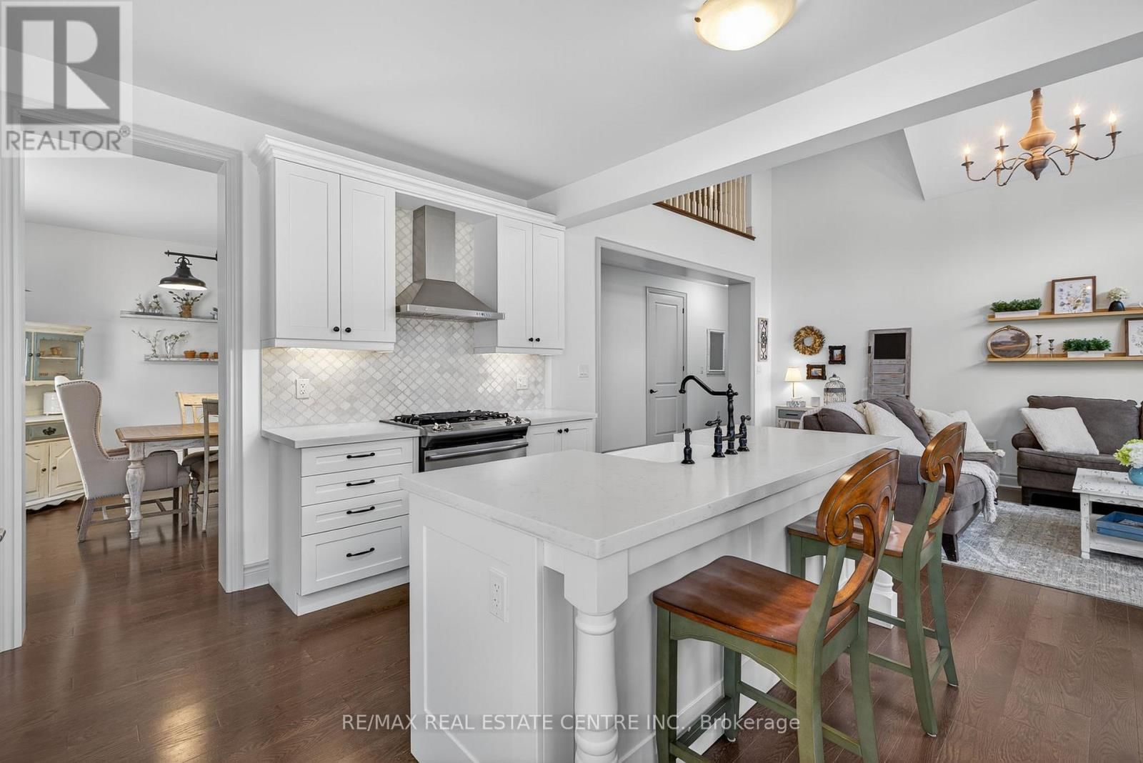 53 ANDERSON AVENUE Image 15