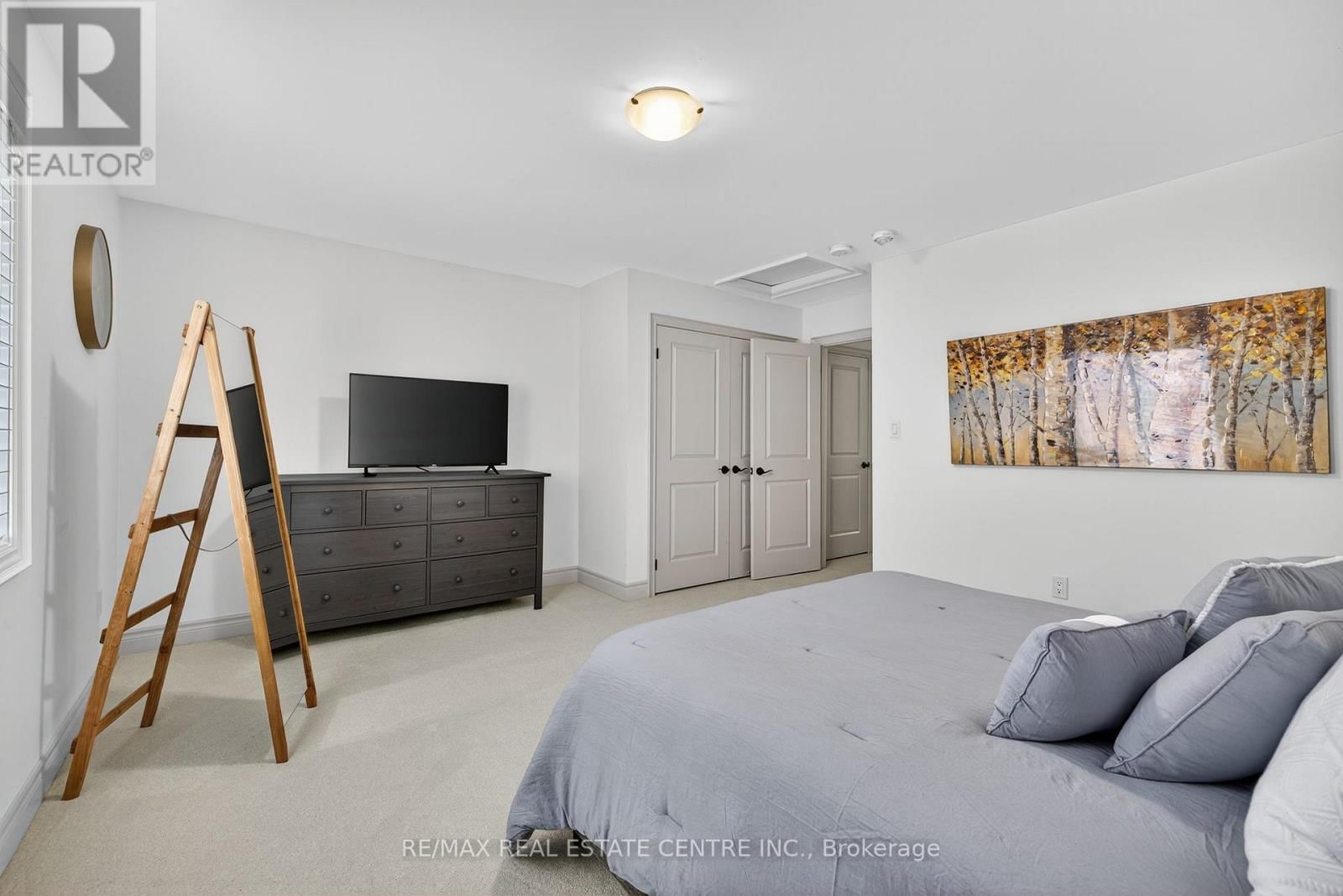 53 ANDERSON AVENUE Image 32