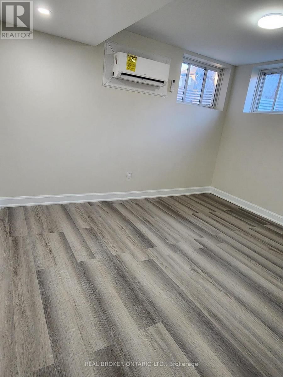 55 HILDRED STREET Image 11