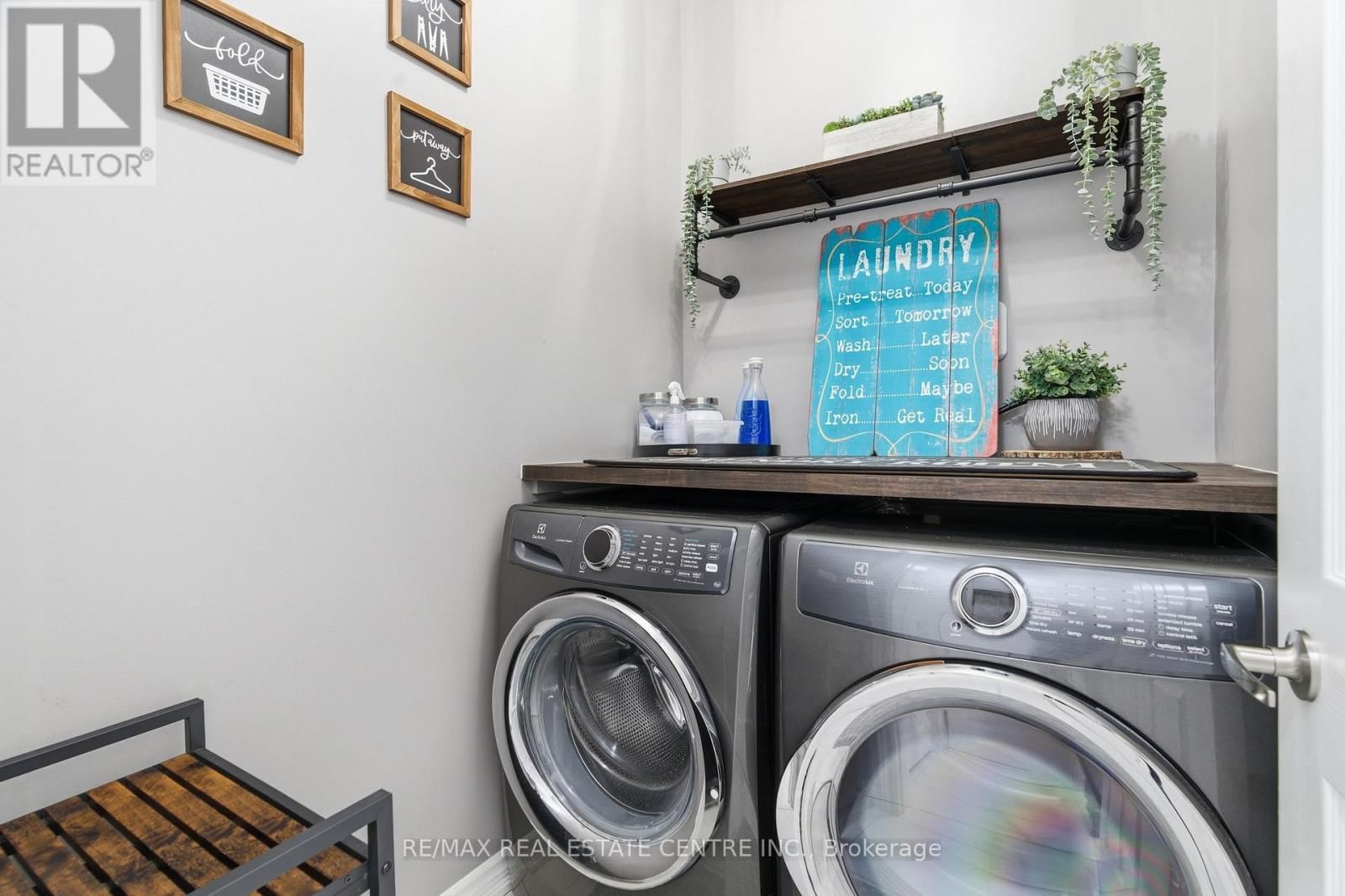 27 GIBBS WAY Image 18