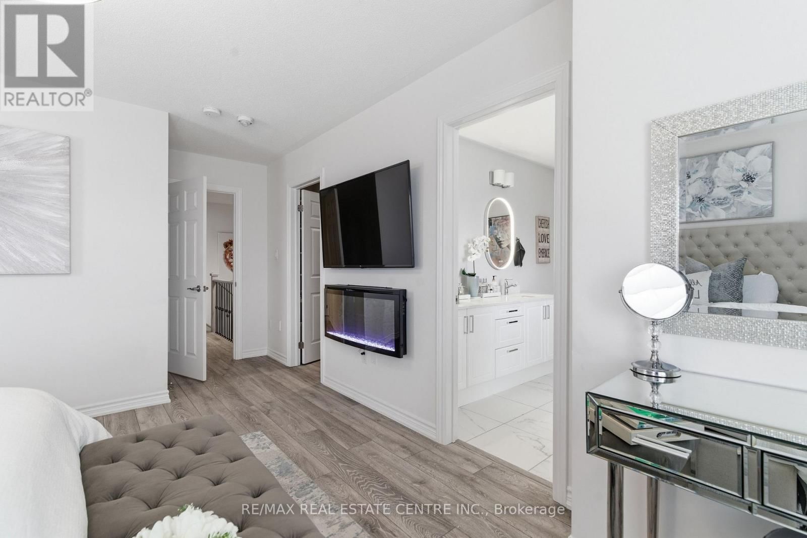 27 GIBBS WAY Image 22