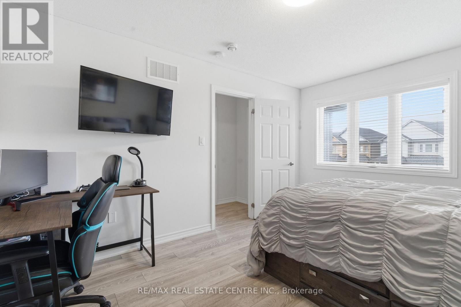 27 GIBBS WAY Image 28