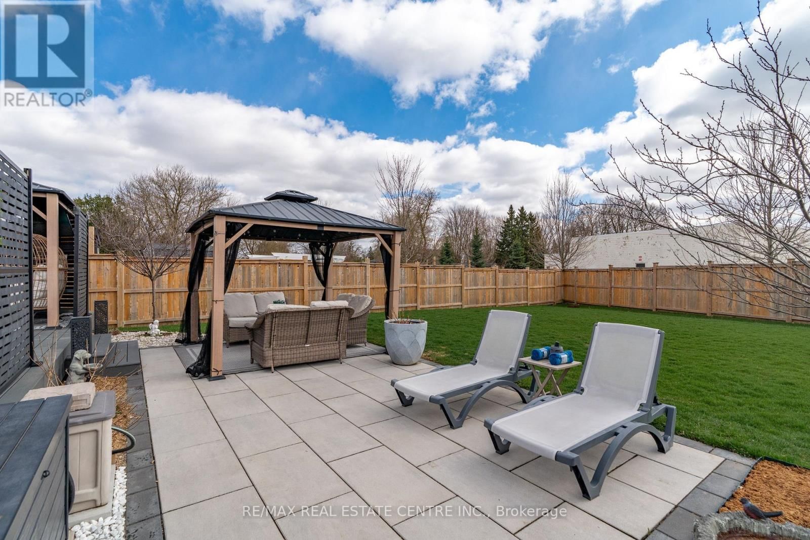 27 GIBBS WAY Image 35