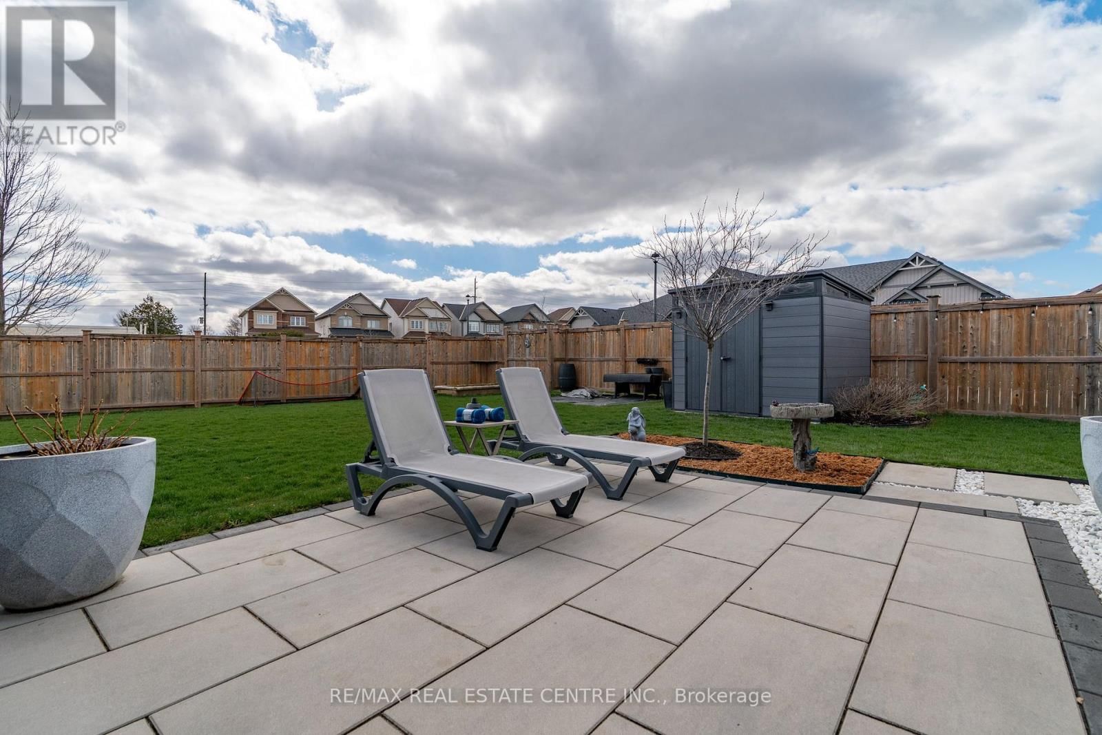 27 GIBBS WAY Image 40