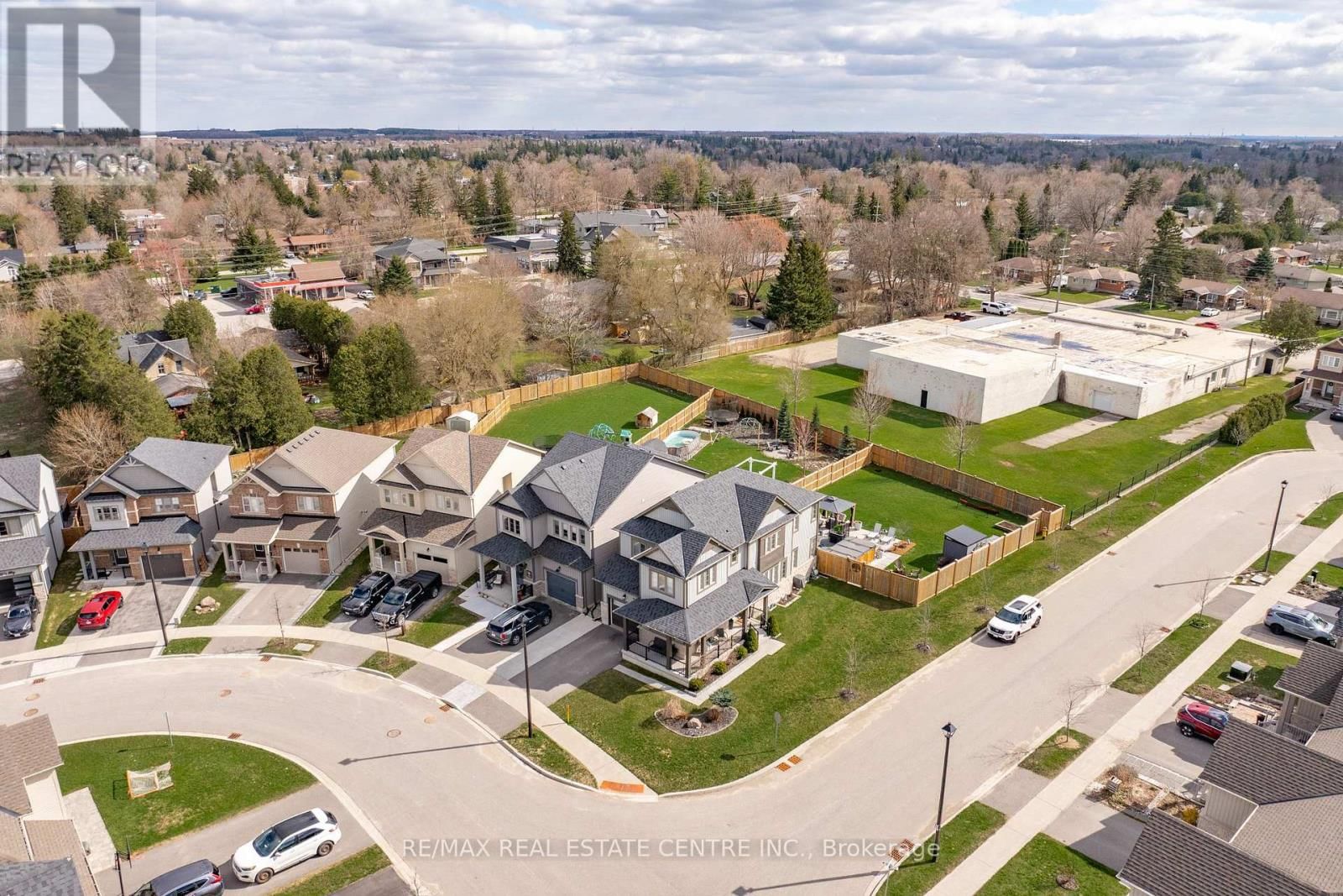 27 GIBBS WAY Image 44