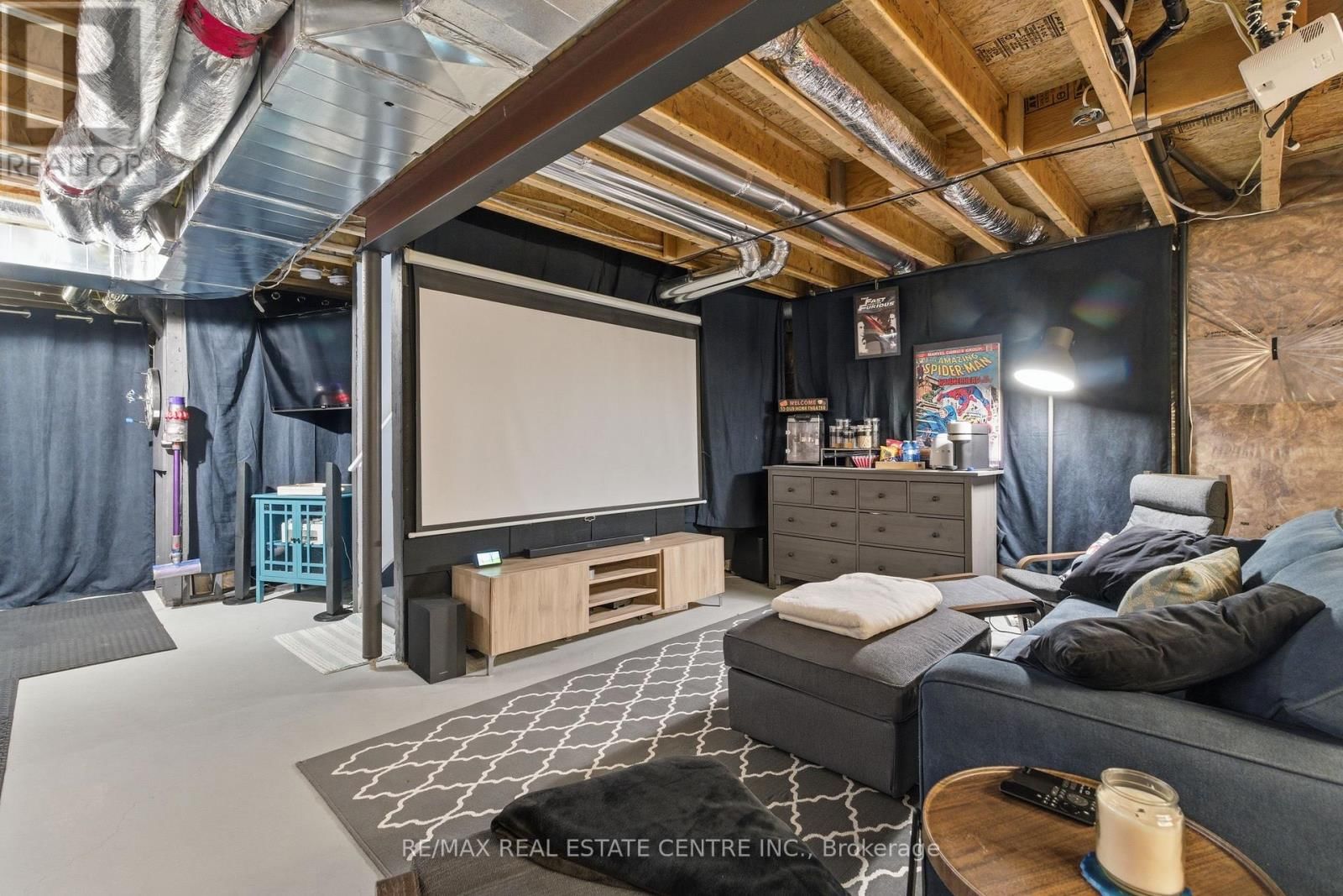 27 GIBBS WAY Image 45