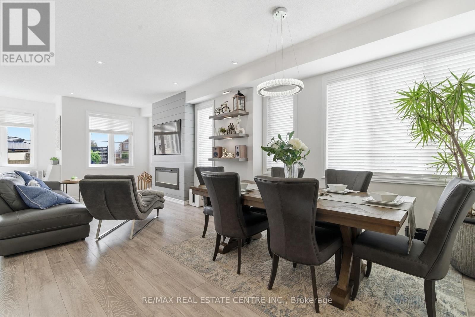 27 GIBBS WAY Image 5