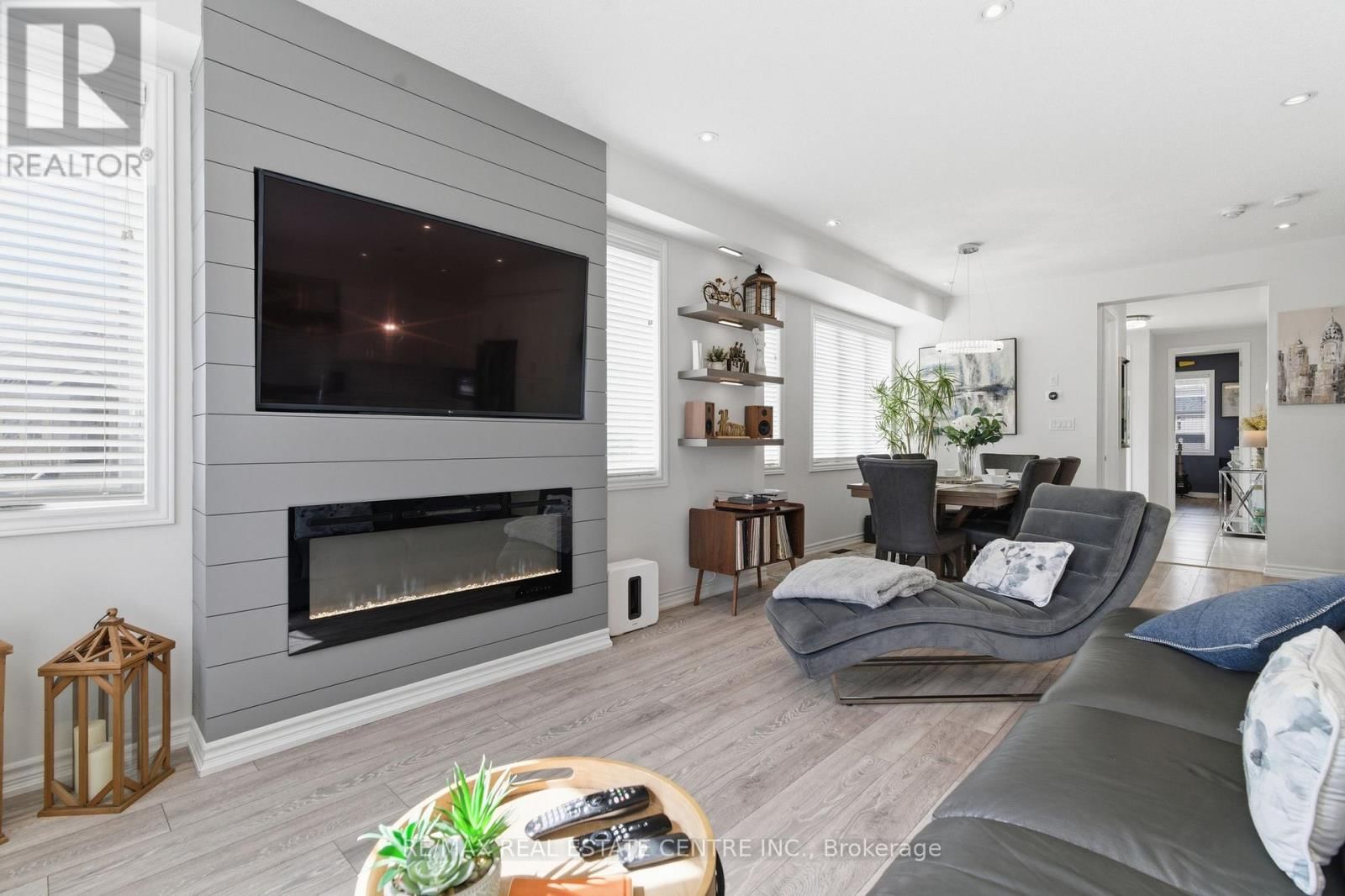 27 GIBBS WAY Image 8