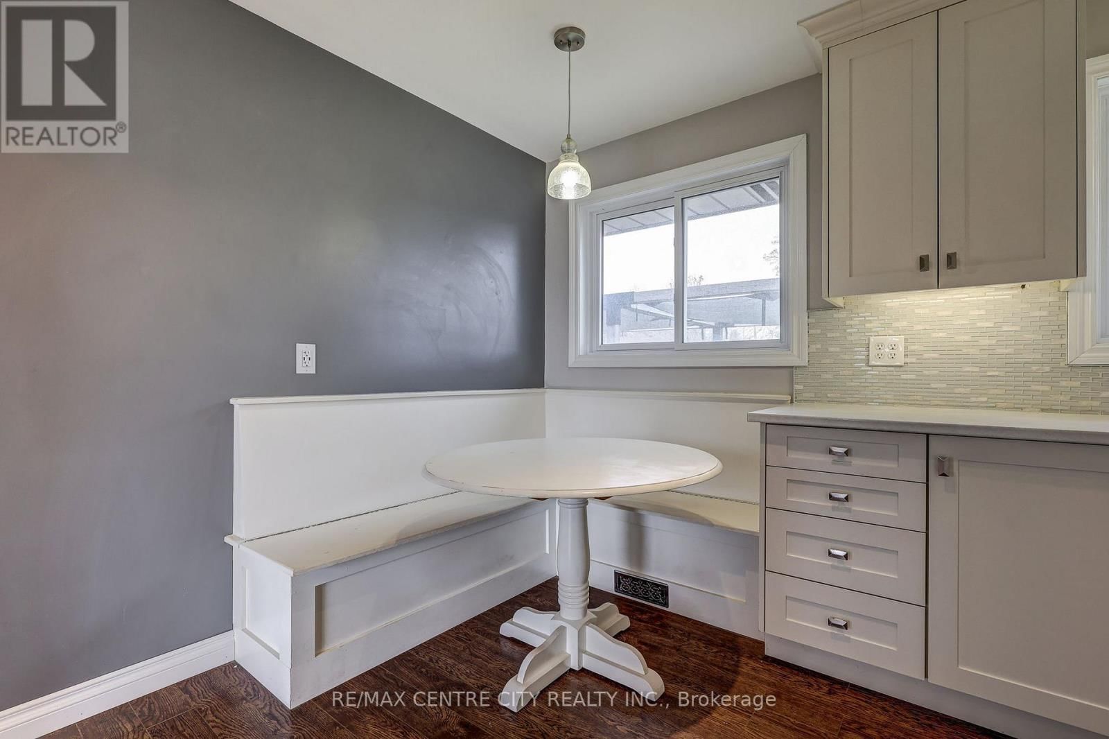 784 ELM STREET Image 13