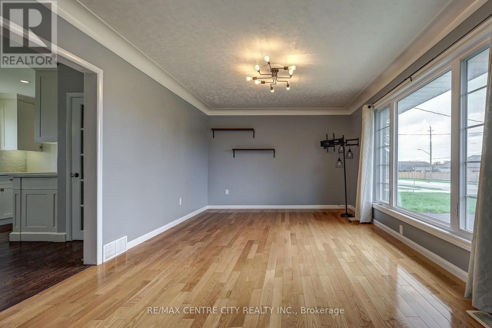 784 ELM STREET Image 3