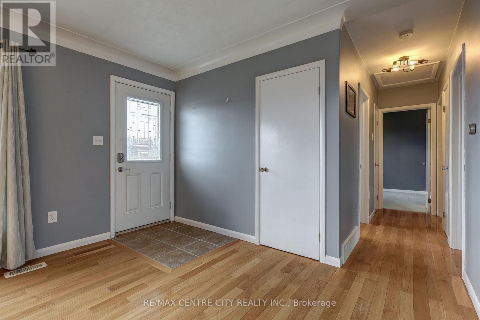 784 ELM STREET Image 4