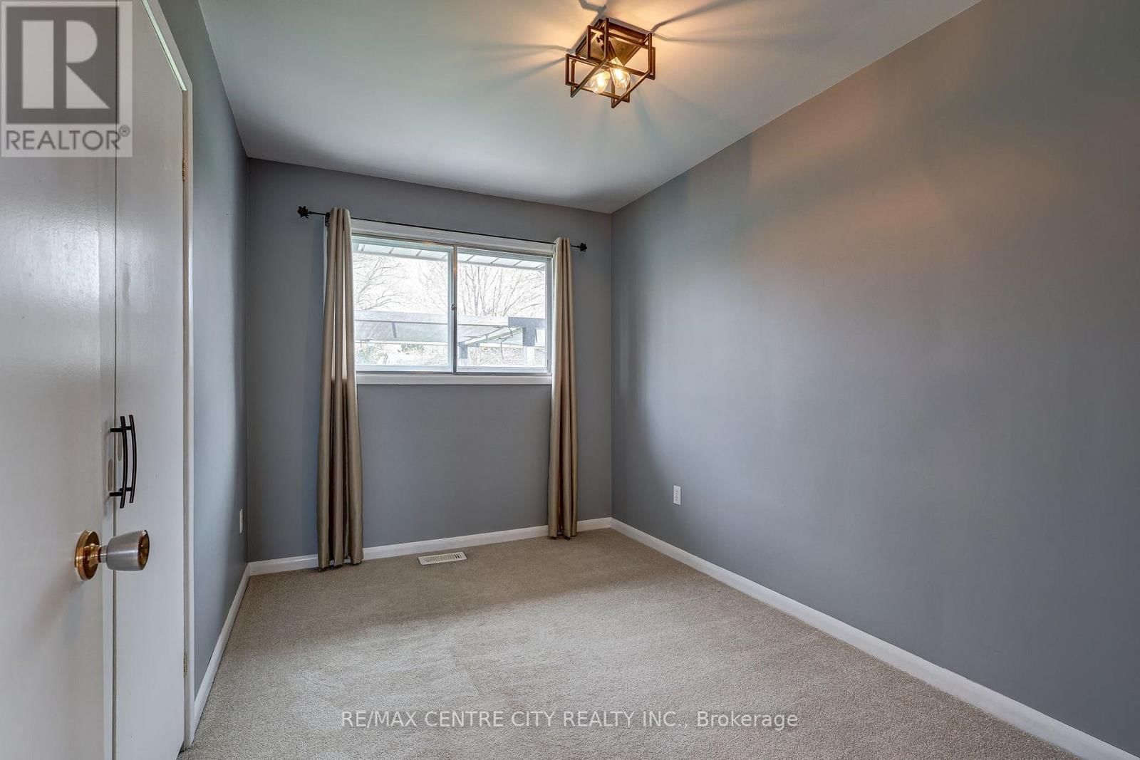 784 ELM STREET Image 6