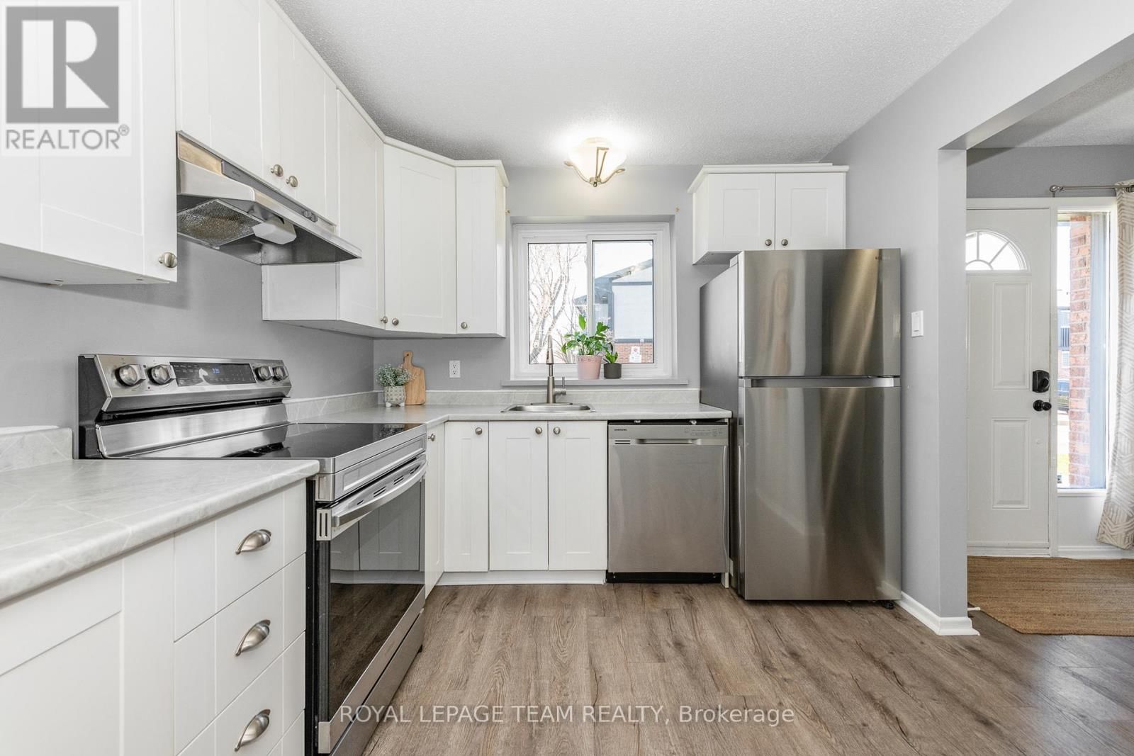 A - 420 MOODIE DRIVE Image 4