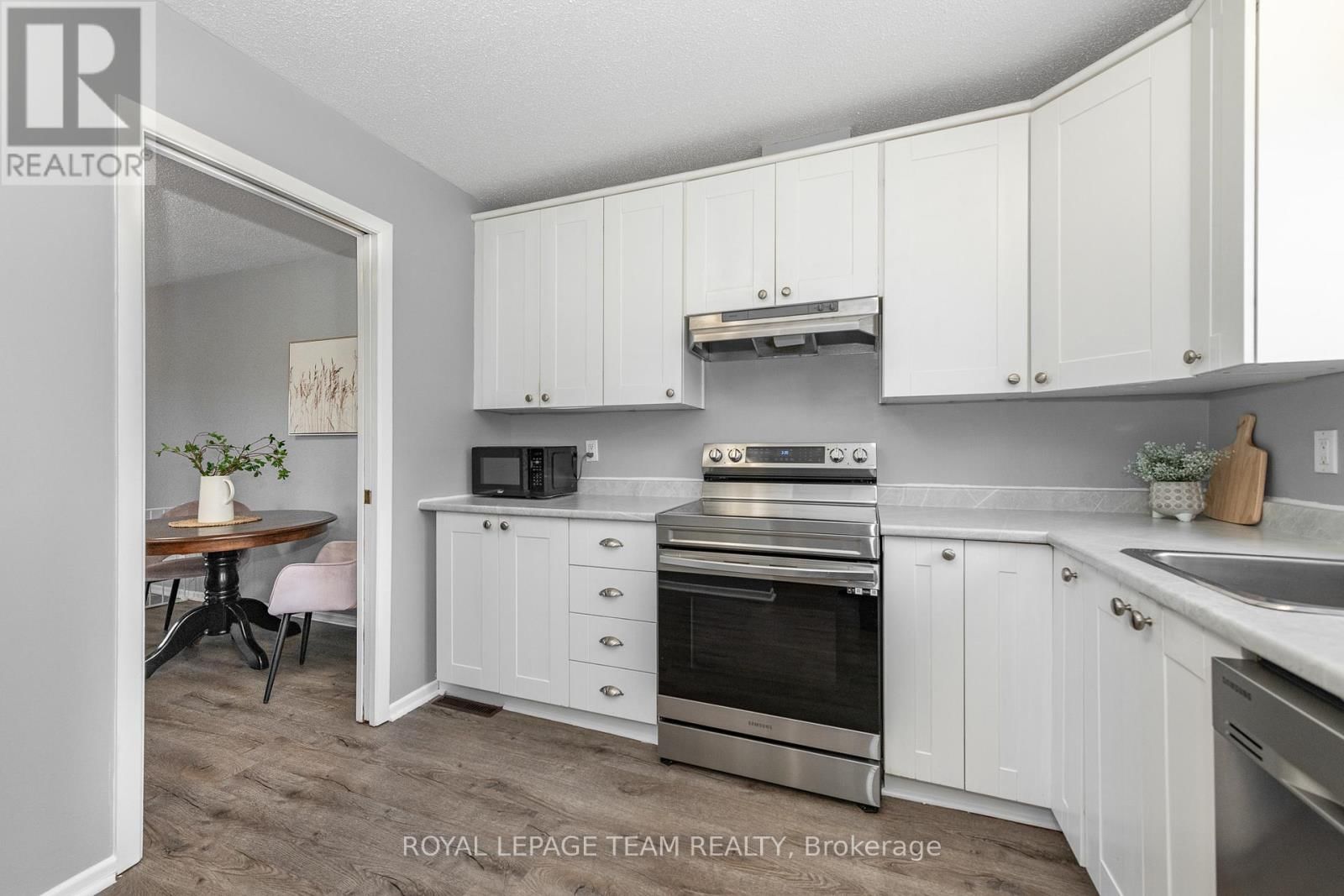 A - 420 MOODIE DRIVE Image 6