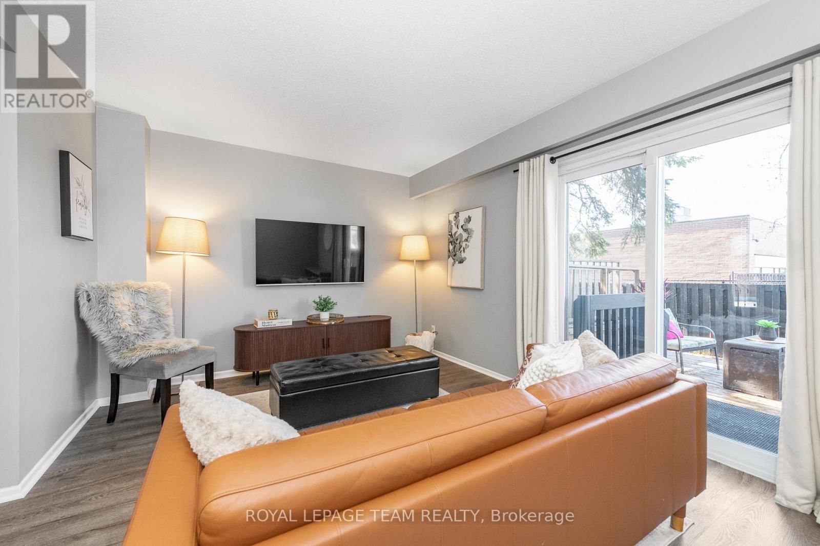 A - 420 MOODIE DRIVE Image 9