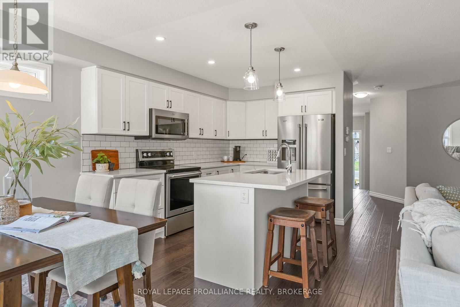 1456 MONARCH DRIVE Image 12