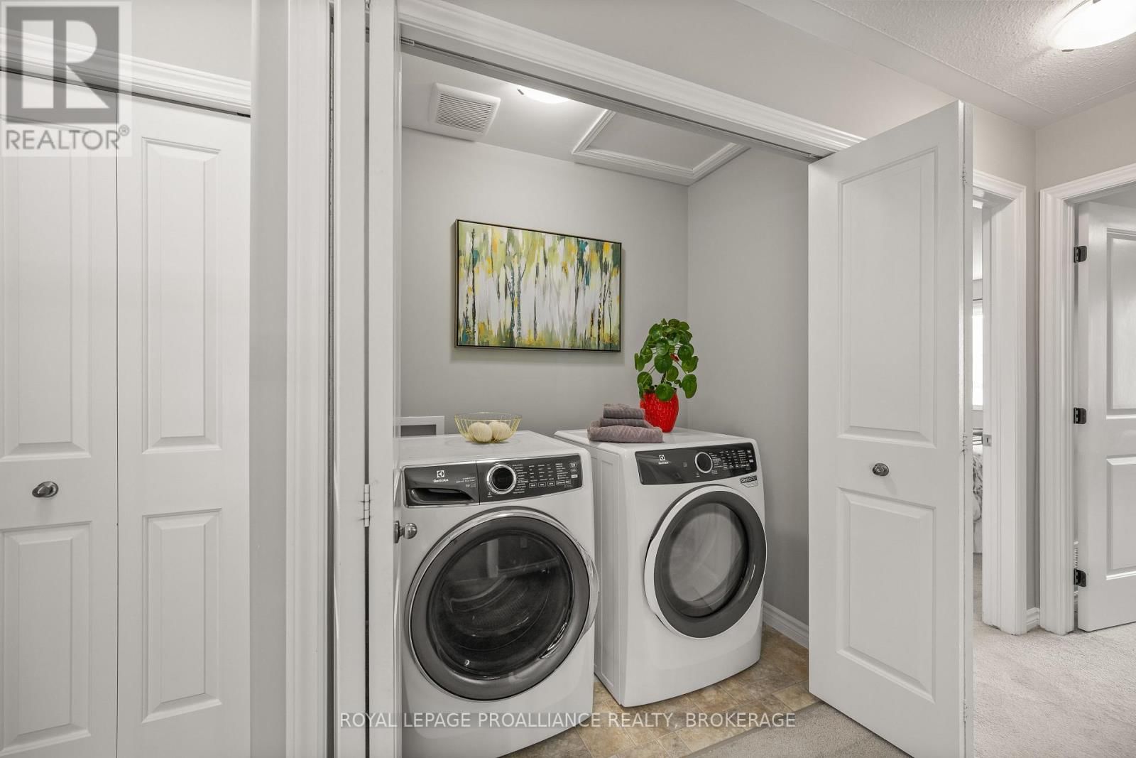 1456 MONARCH DRIVE Image 25