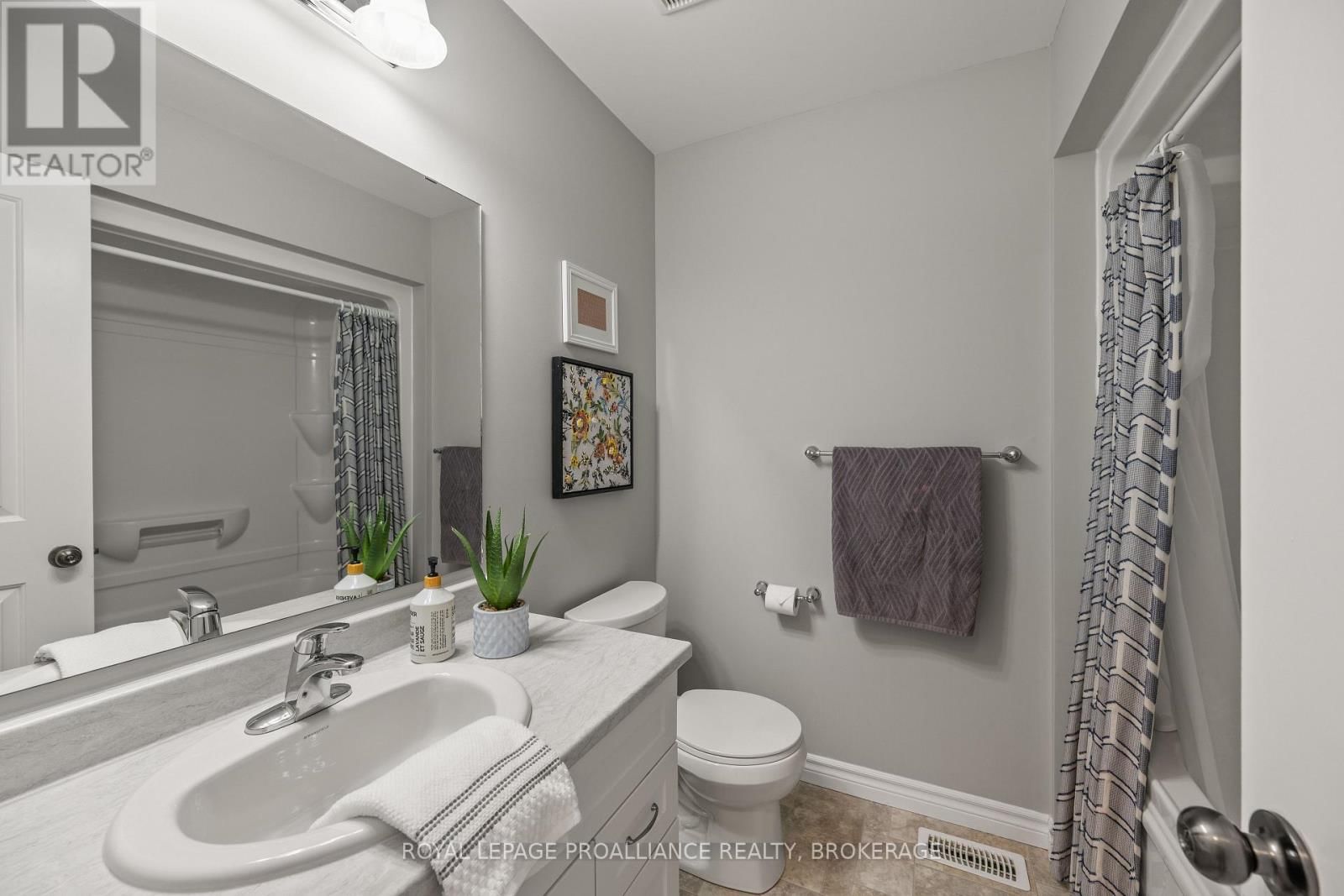 1456 MONARCH DRIVE Image 26