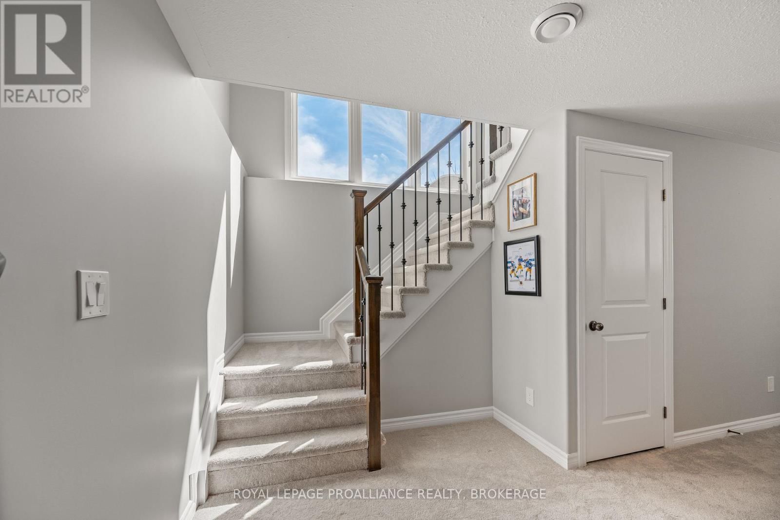 1456 MONARCH DRIVE Image 31