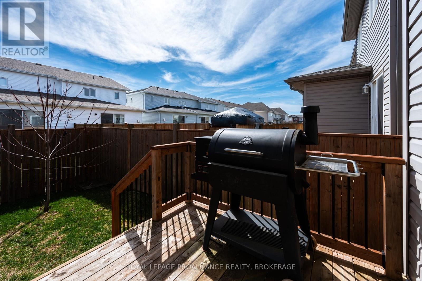 1456 MONARCH DRIVE Image 37