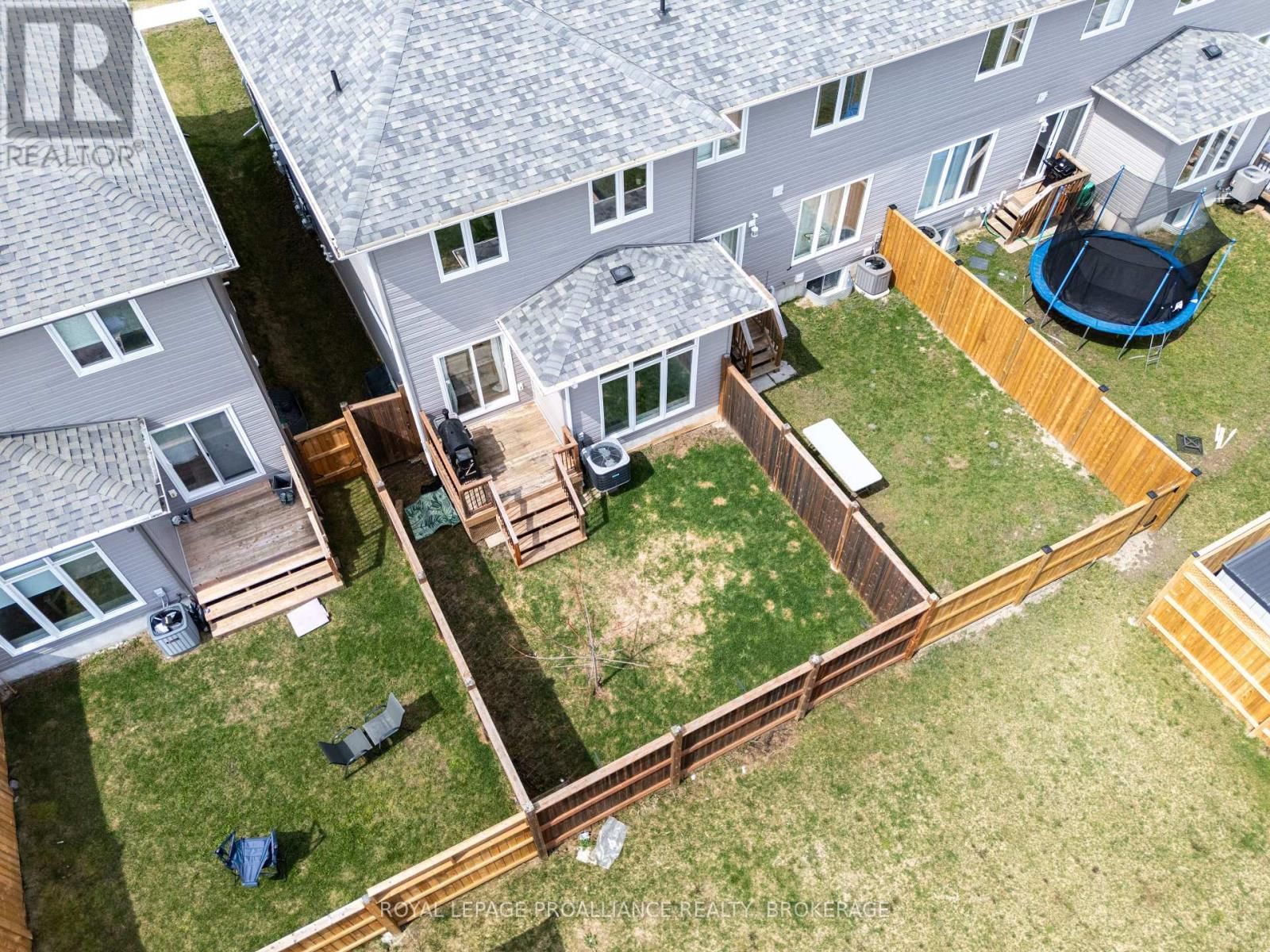 1456 MONARCH DRIVE Image 44