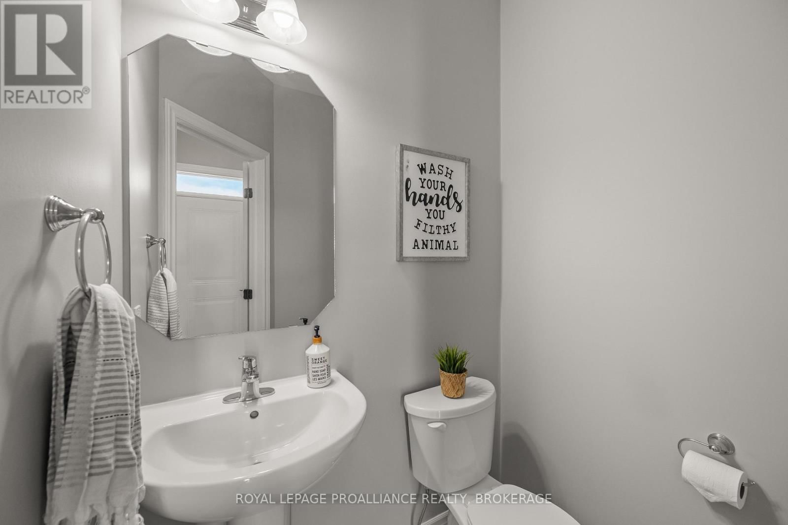 1456 MONARCH DRIVE Image 6