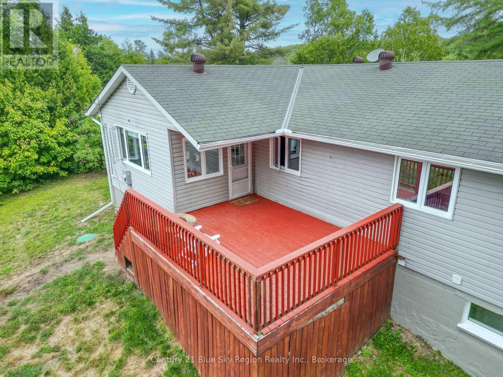 525 MAPLE ROAD Image 3