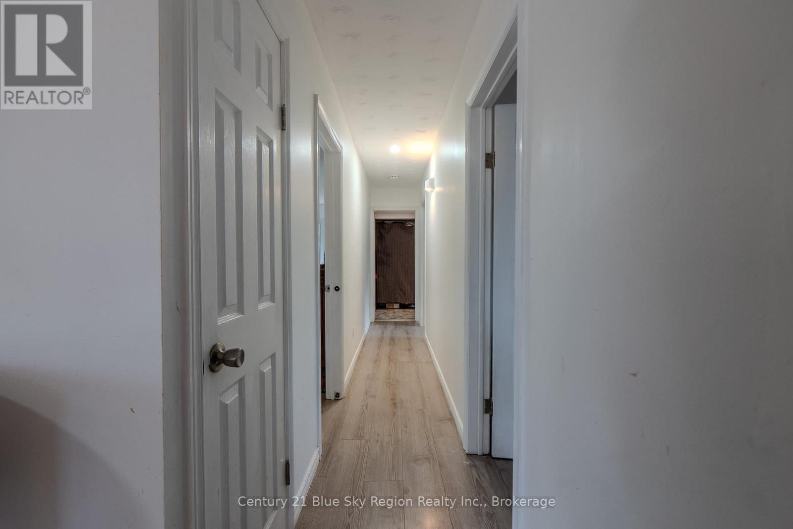 525 MAPLE ROAD Image 38