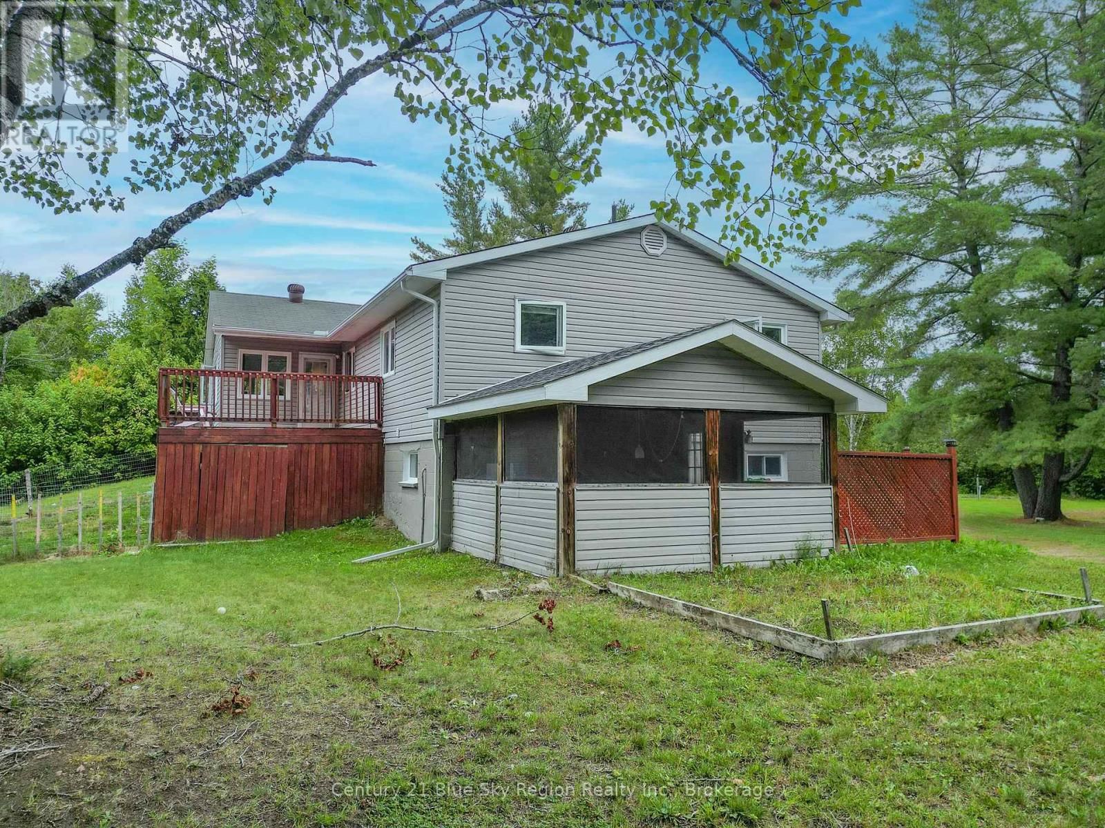 525 MAPLE ROAD Image 7