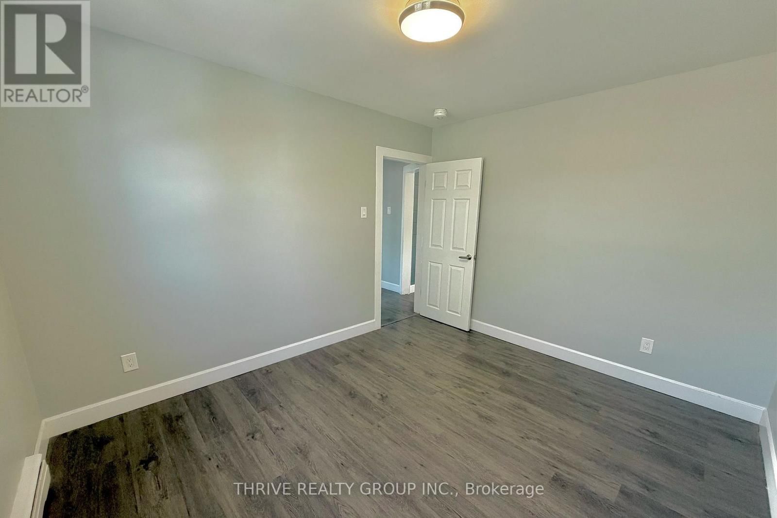 Upper - 1769 WAVELL STREET Image 12