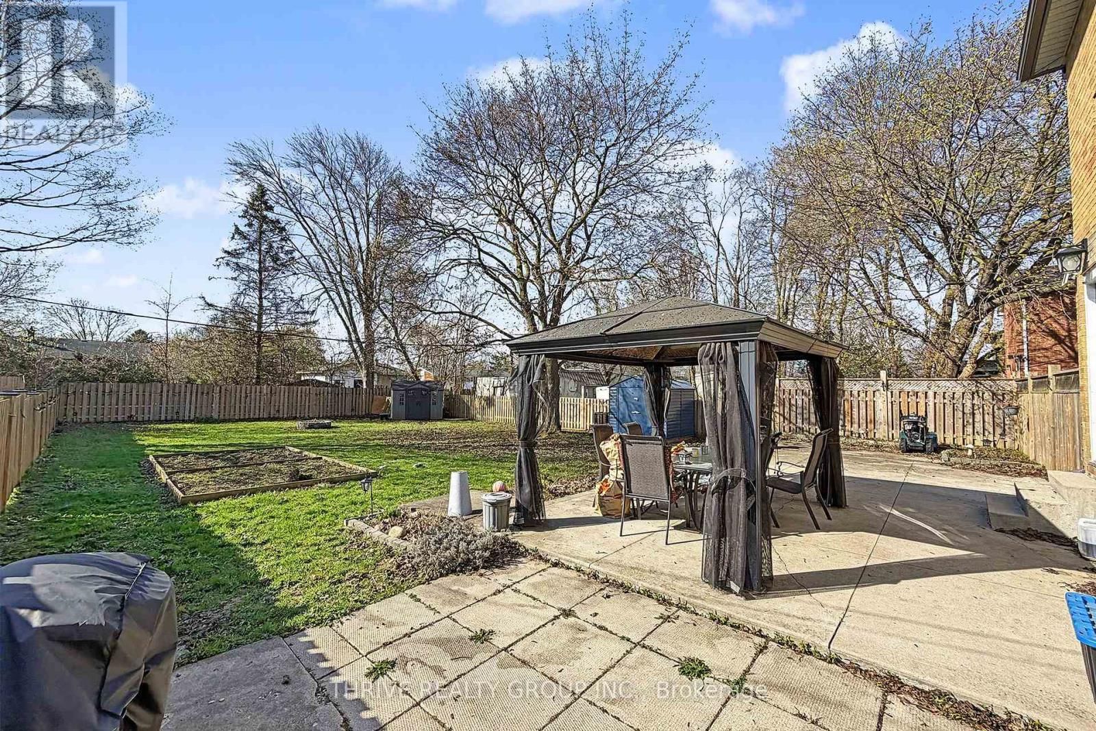 Upper - 1769 WAVELL STREET Image 17