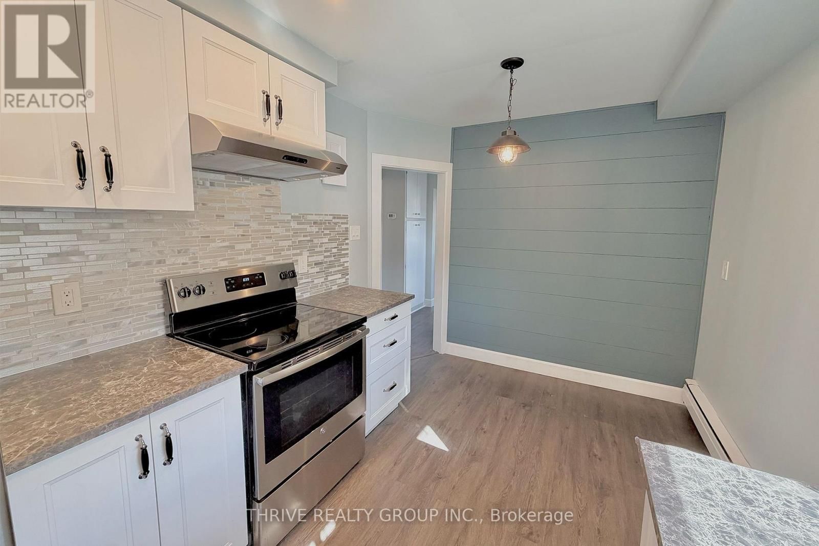 Upper - 1769 WAVELL STREET Image 6