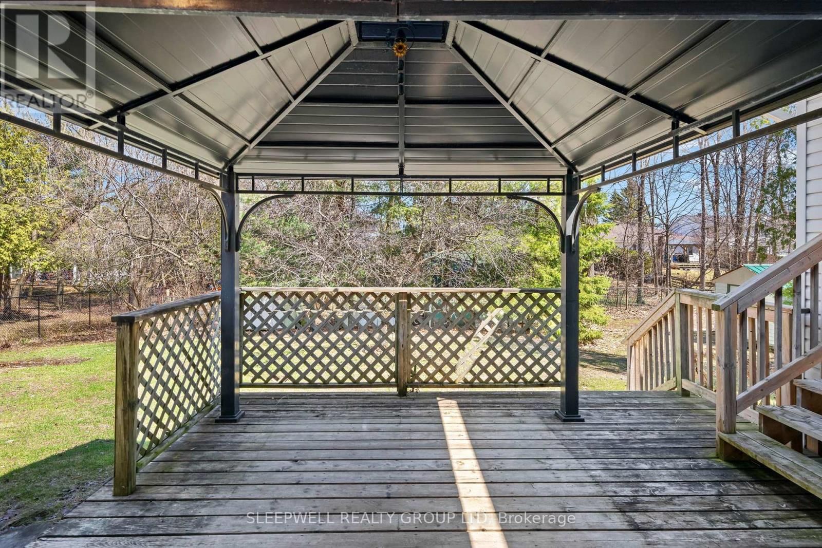 25 BASSWOOD AVENUE Image 24