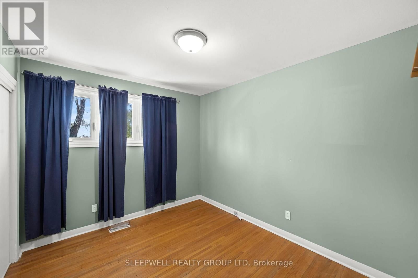 25 BASSWOOD AVENUE Image 4