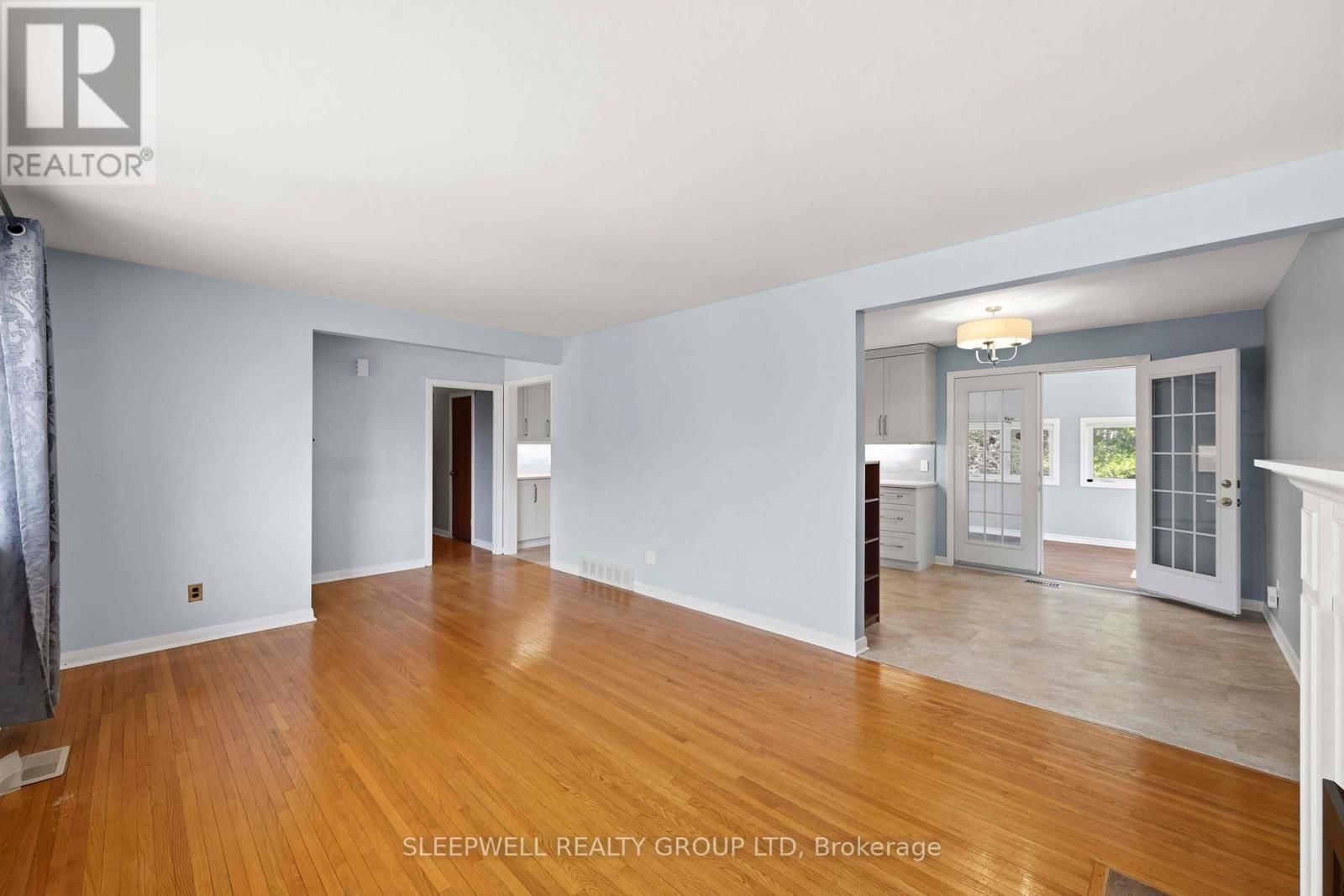 25 BASSWOOD AVENUE Image 8