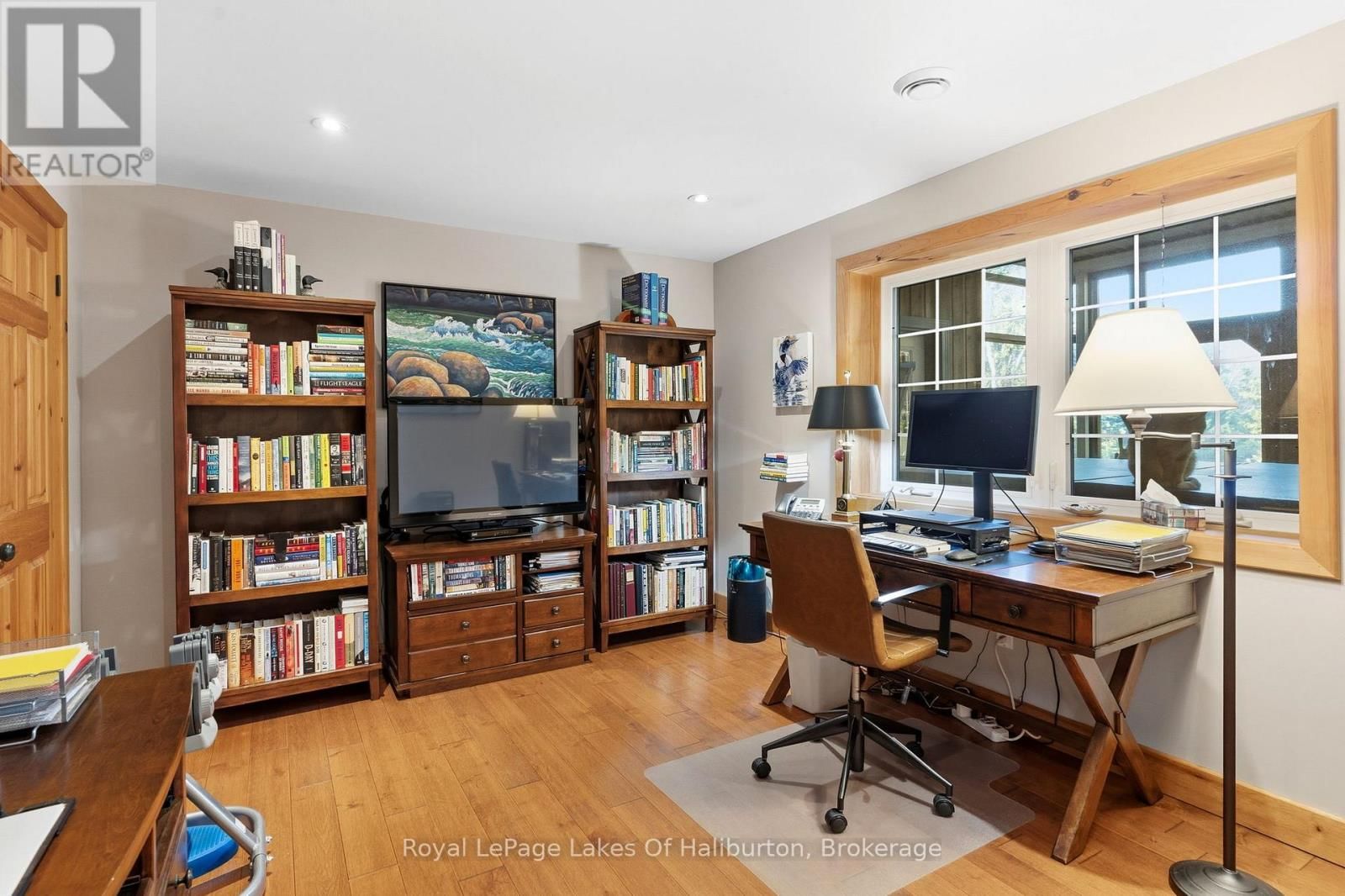 1128 ARGILLITE ROAD Image 21