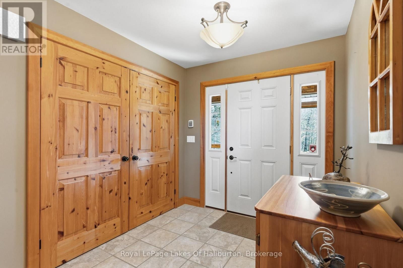 1128 ARGILLITE ROAD Image 8