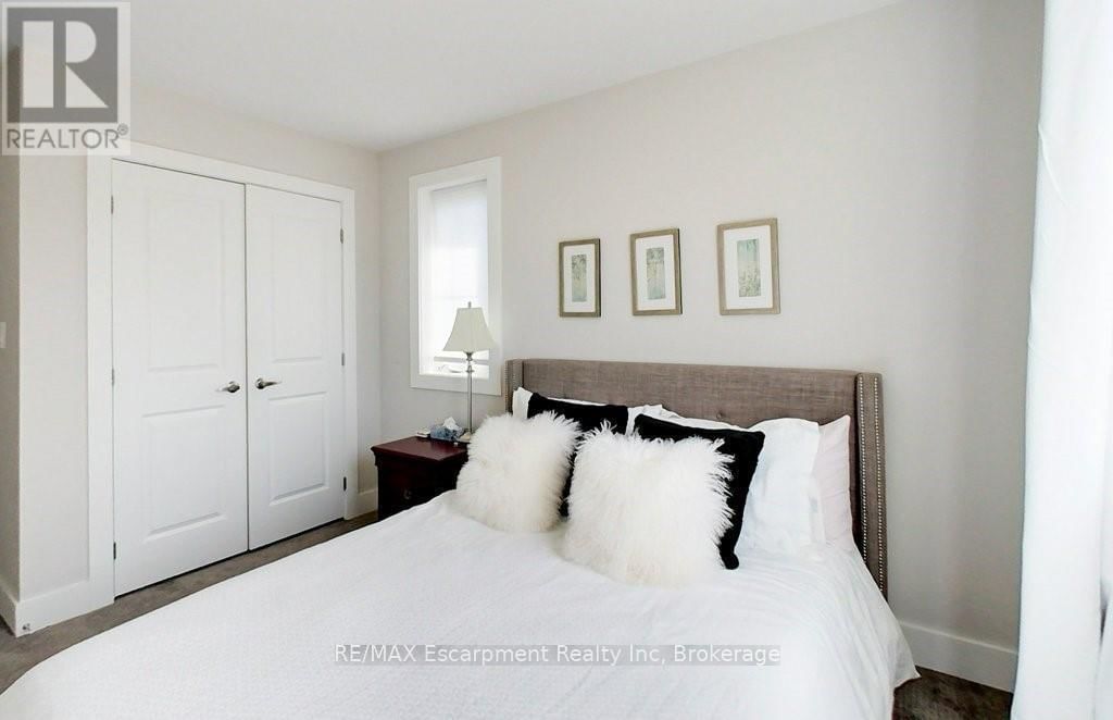 212 COURTLAND STREET Image 26