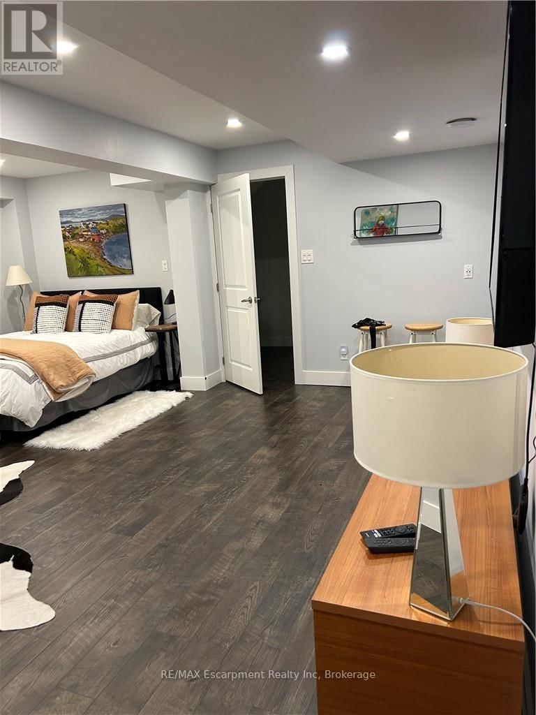 212 COURTLAND STREET Image 32