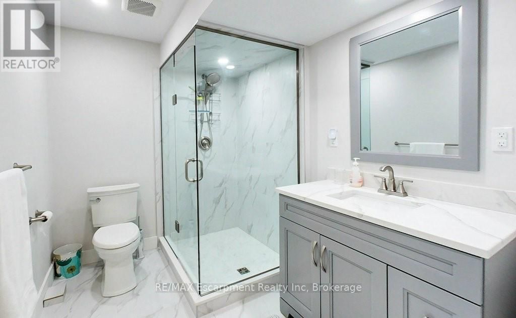 212 COURTLAND STREET Image 34