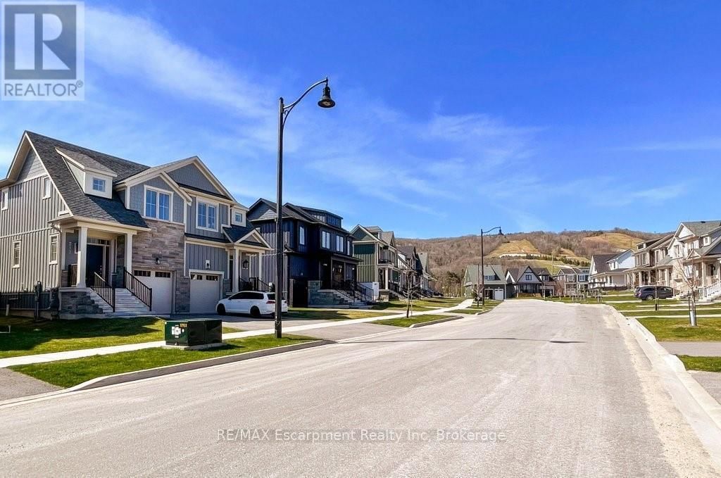 212 COURTLAND STREET Image 4