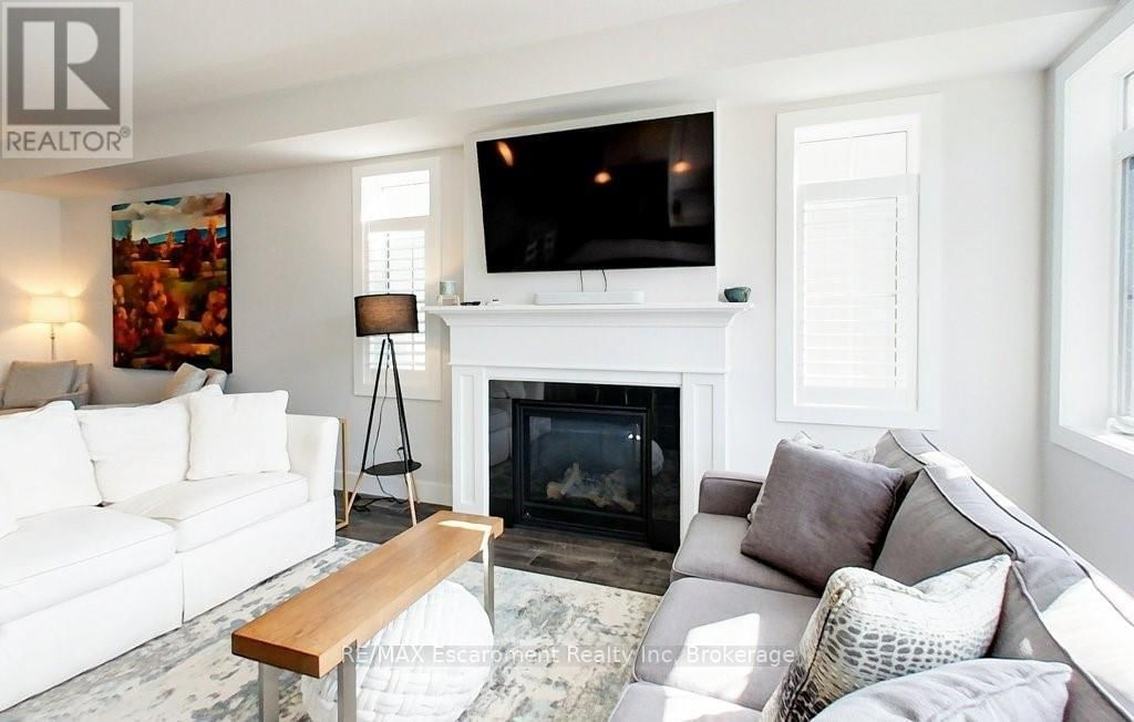 212 COURTLAND STREET Image 8